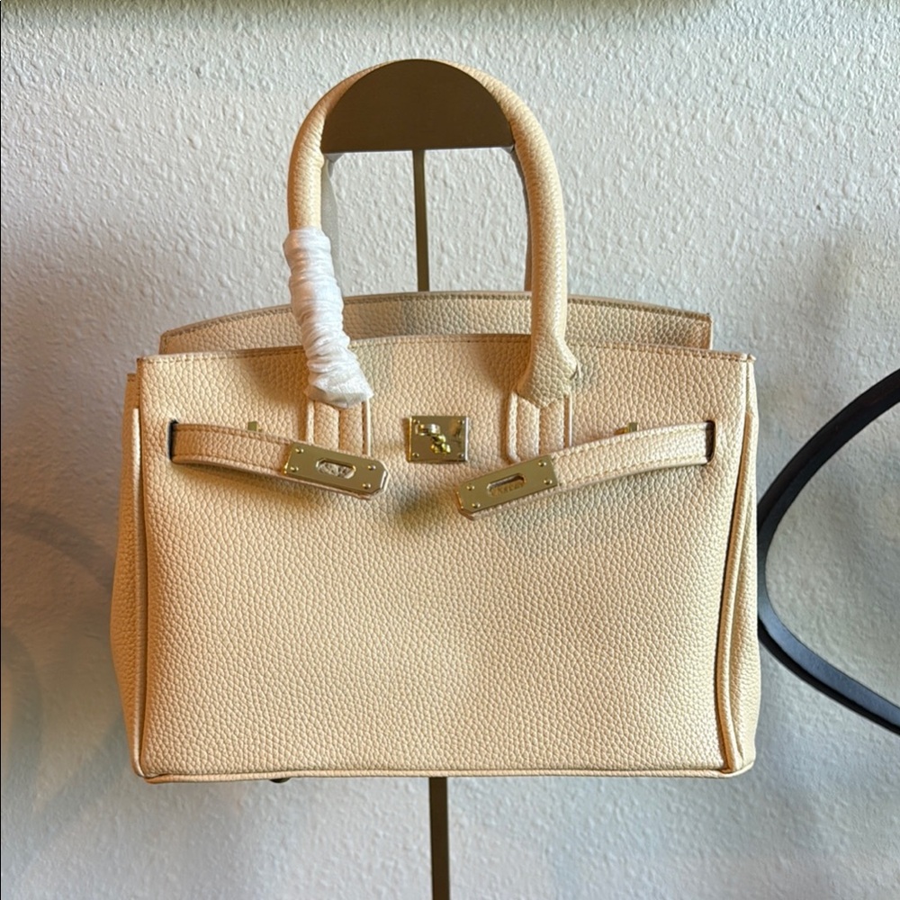 Cream top handle bag with Gold Hardware